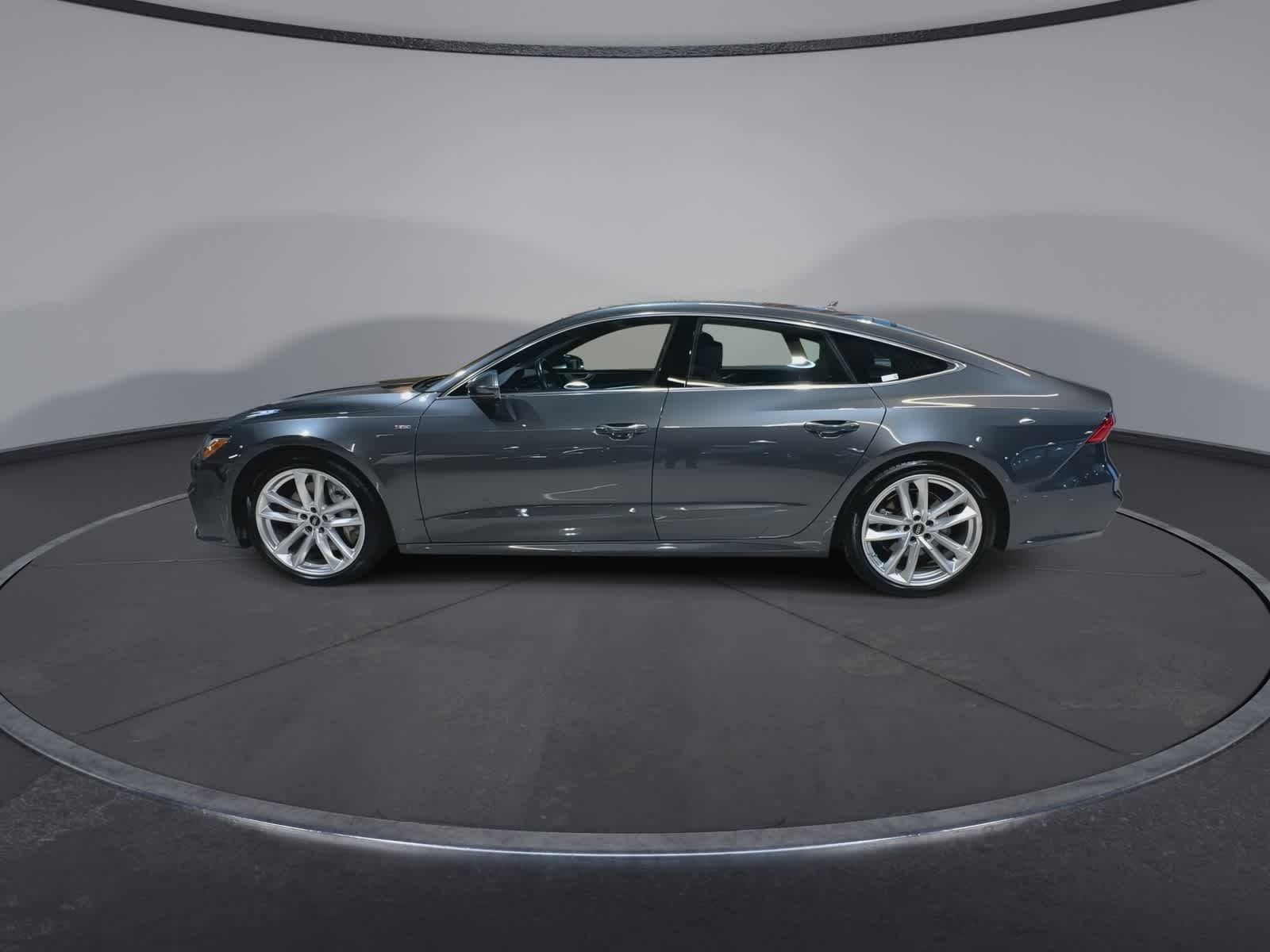 Thumbnail: 2022 Audi A7 - 7