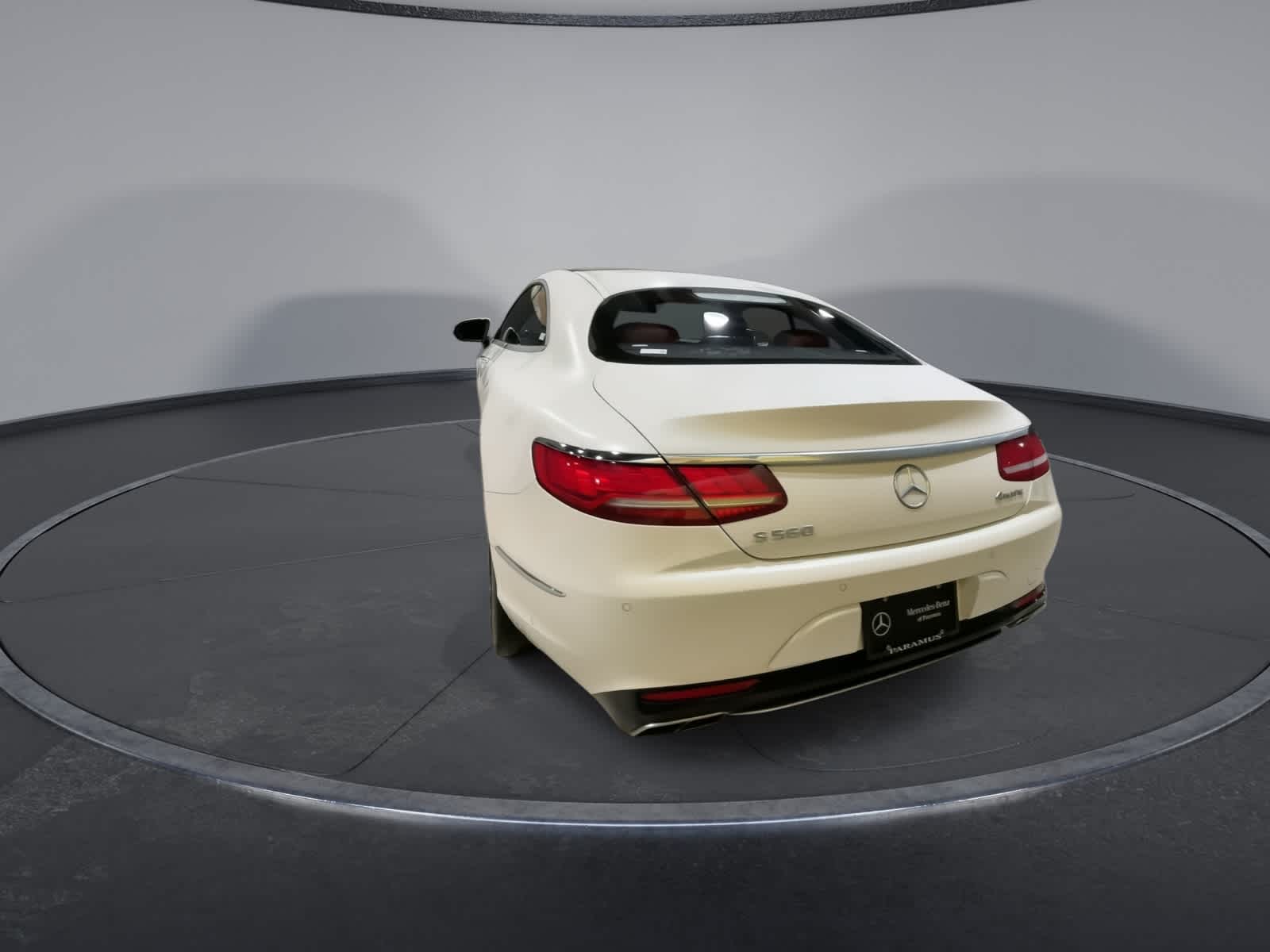 Thumbnail: 2018 Mercedes-Benz S-Class - 8