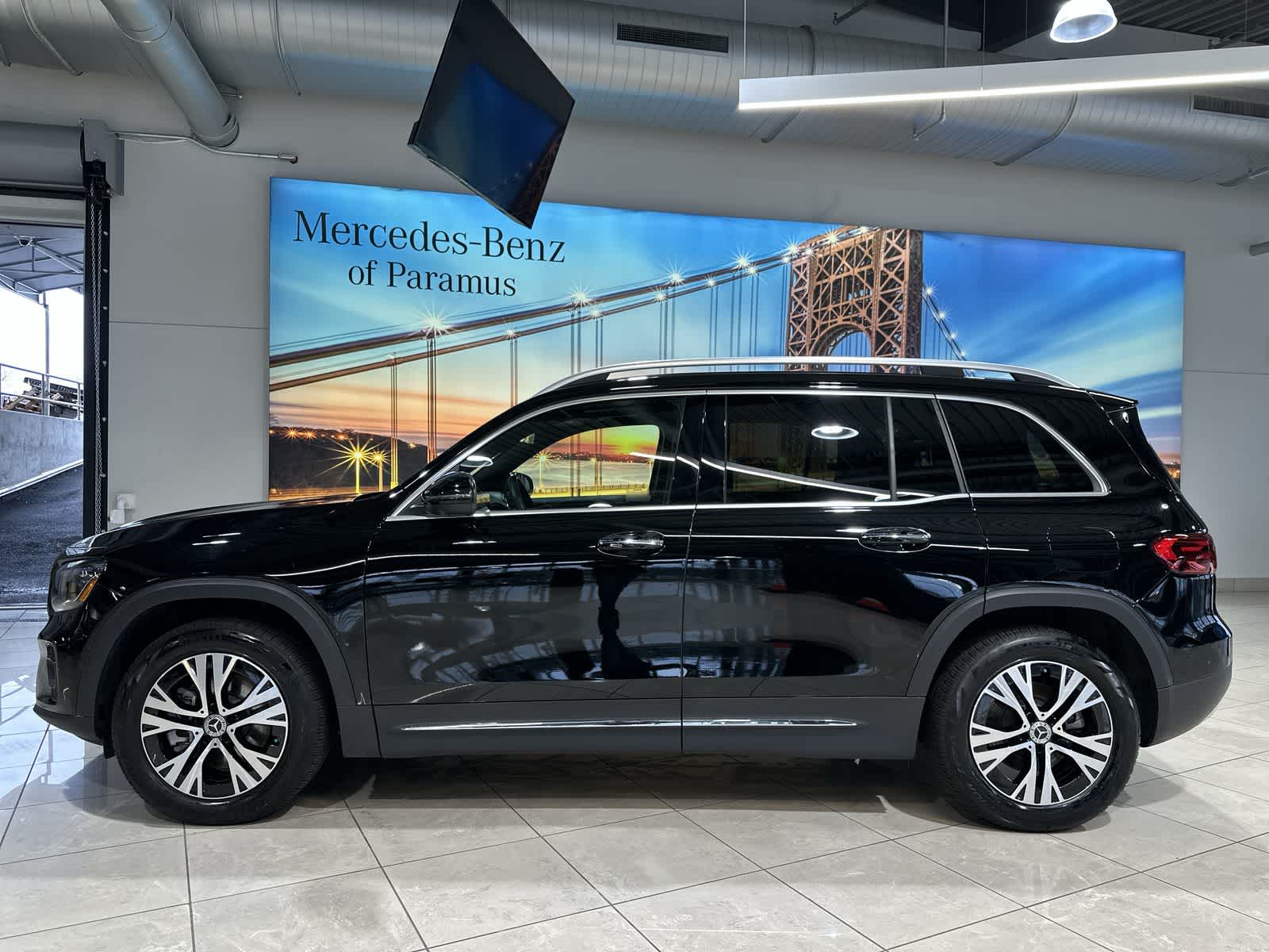 Thumbnail: 2025 Mercedes-Benz GLB - 15