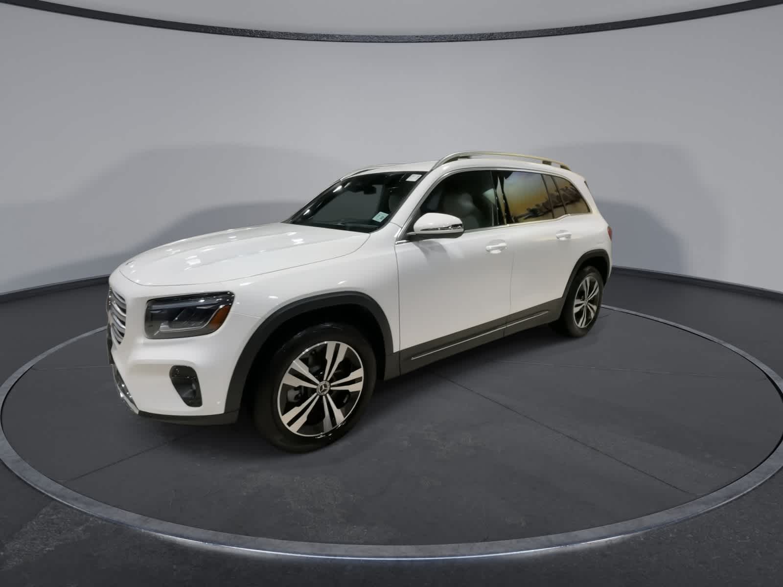 Thumbnail: 2025 Mercedes-Benz GLB - 6