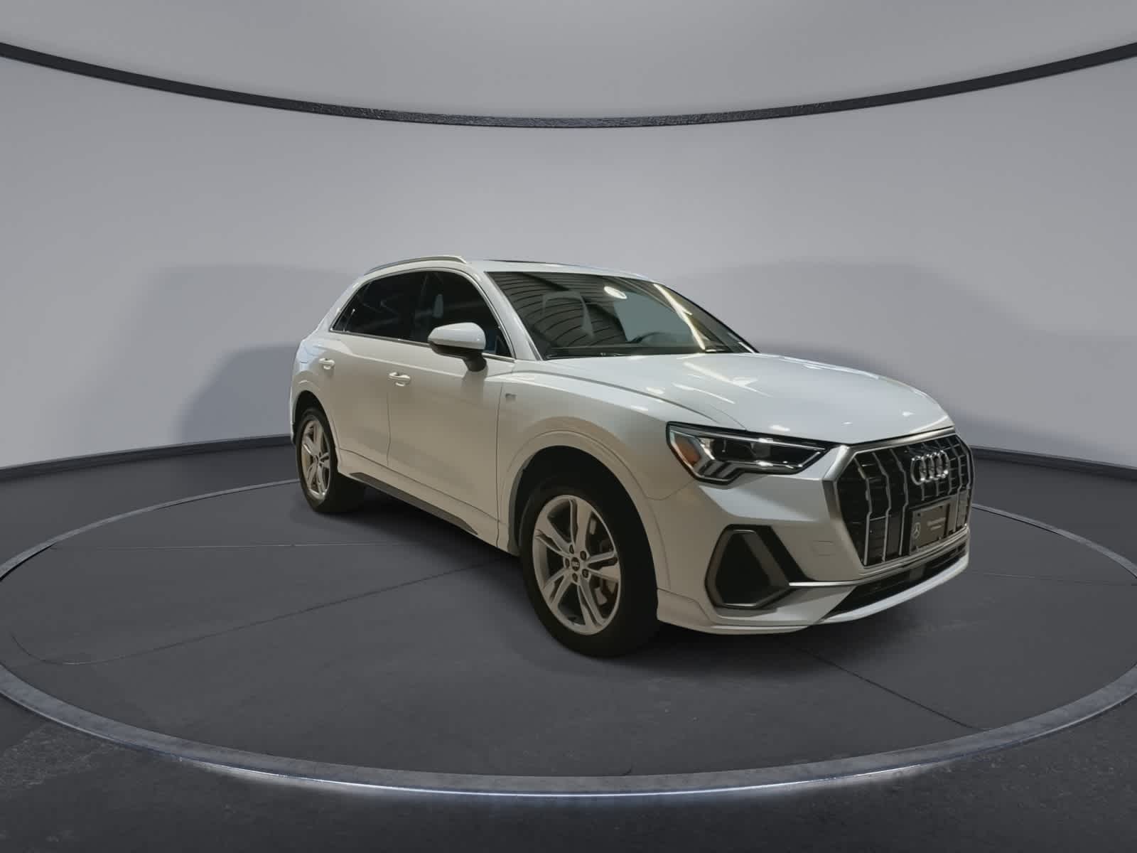 Thumbnail: 2022 Audi Q3 - 2