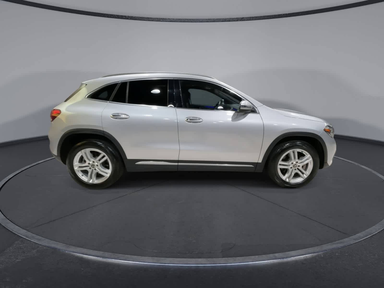 Thumbnail: 2023 Mercedes-Benz GLA - 13