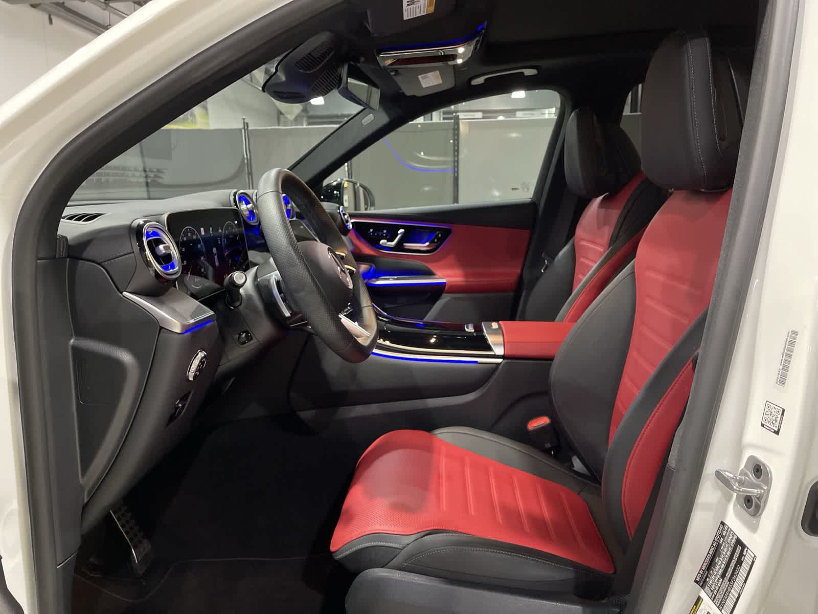 Thumbnail: 2025 Mercedes-Benz GLC - 14