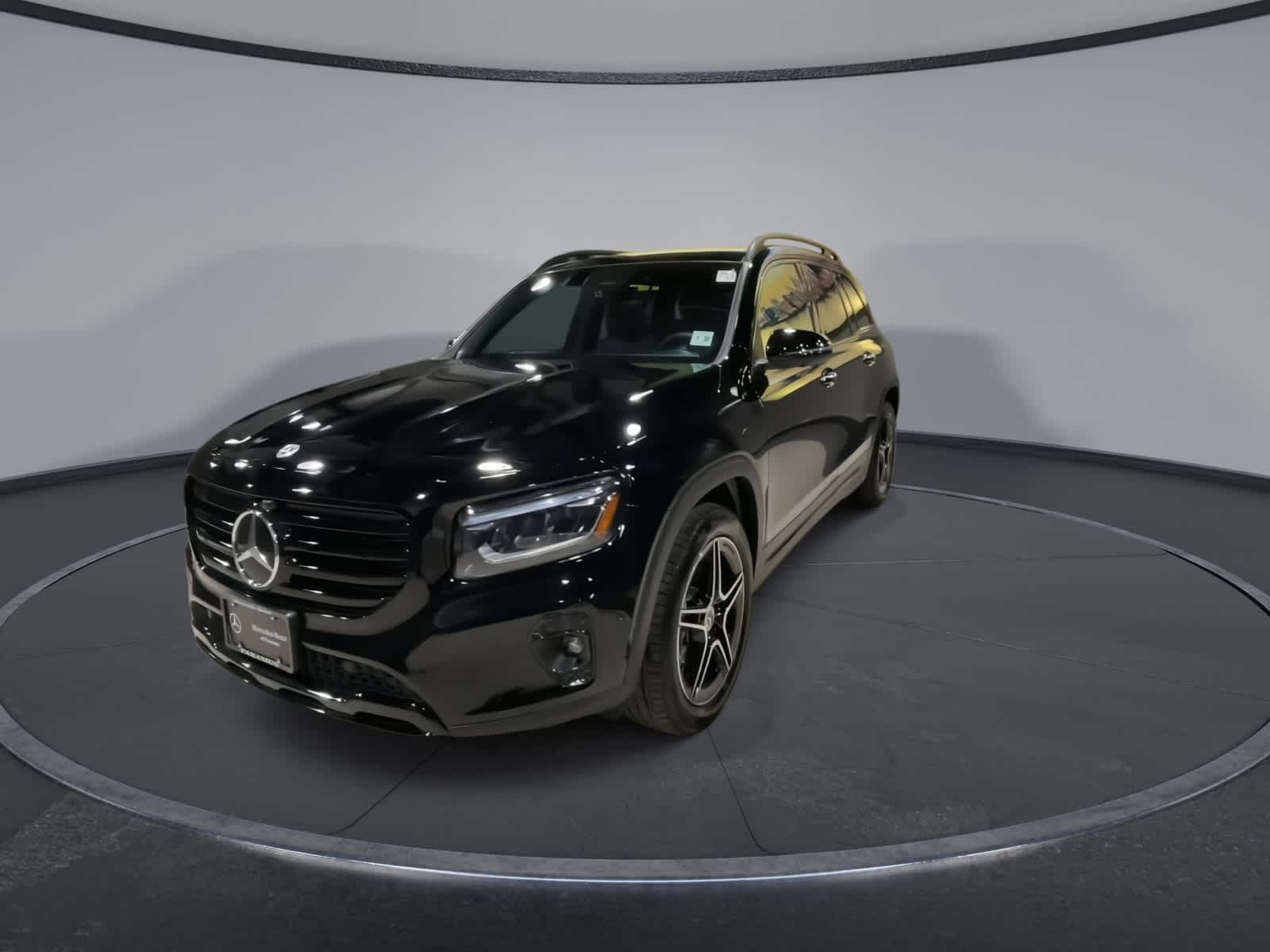 Thumbnail: 2025 Mercedes-Benz GLB - 5