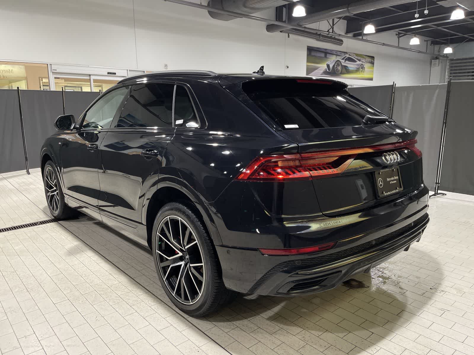 Thumbnail: 2019 Audi Q8 - 16