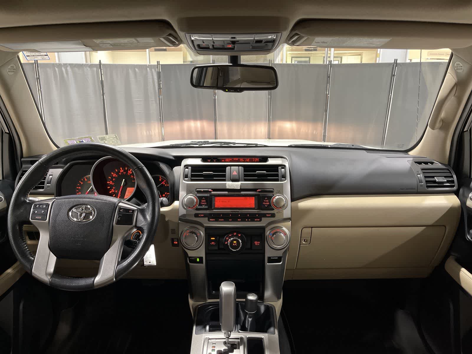 Thumbnail: 2011 Toyota 4Runner - 22