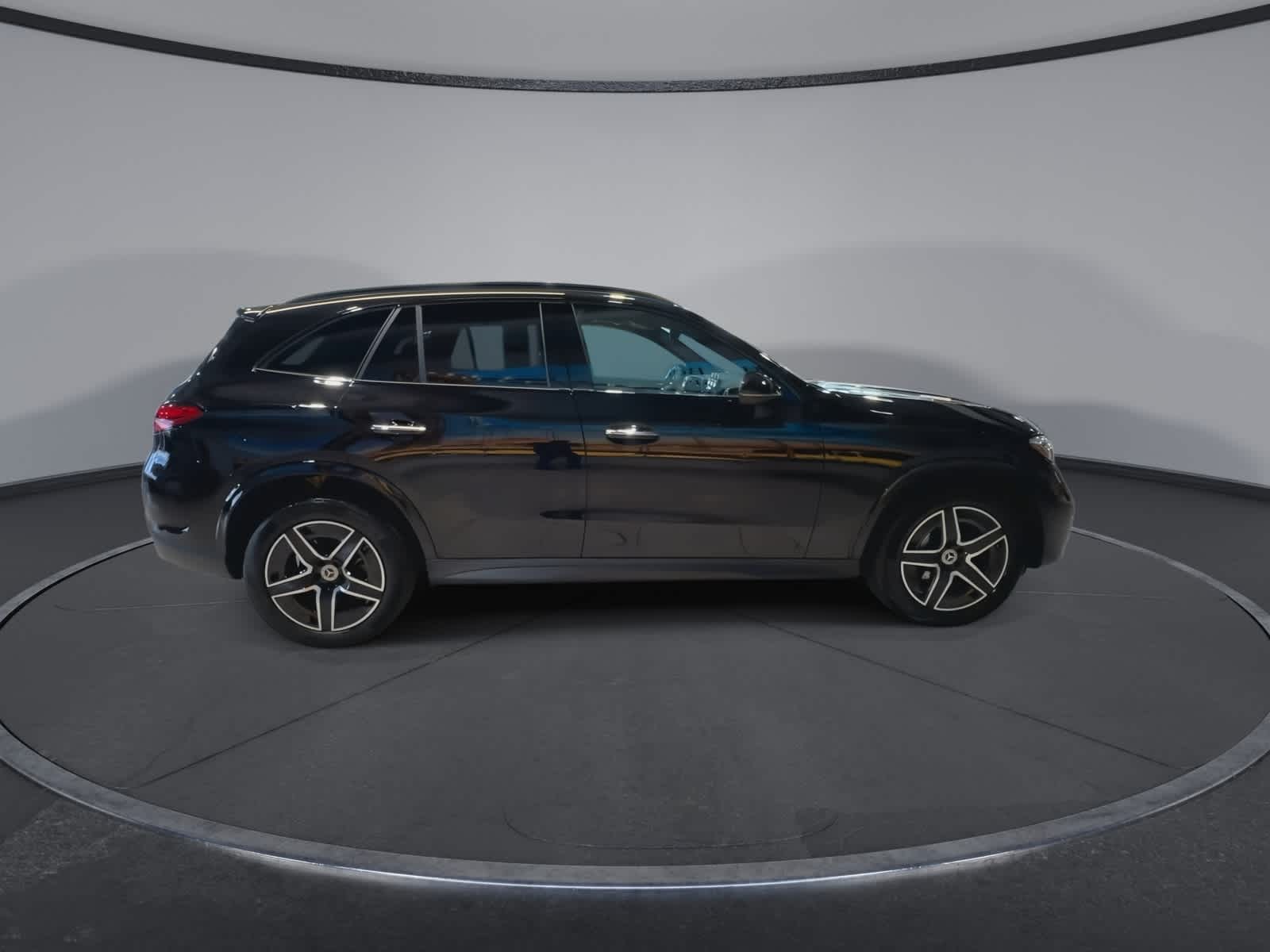 Thumbnail: 2026 Mercedes-Benz GLC - 12