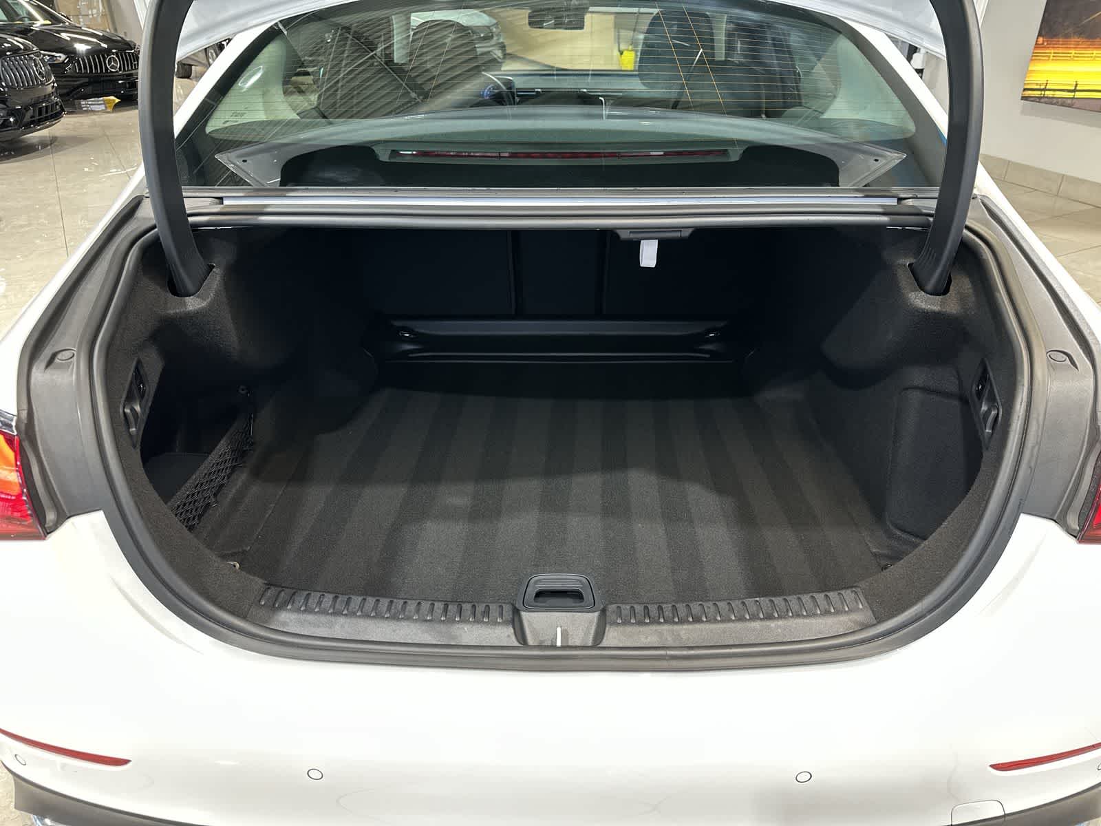 Thumbnail: 2025 Mercedes-Benz E-Class - 31