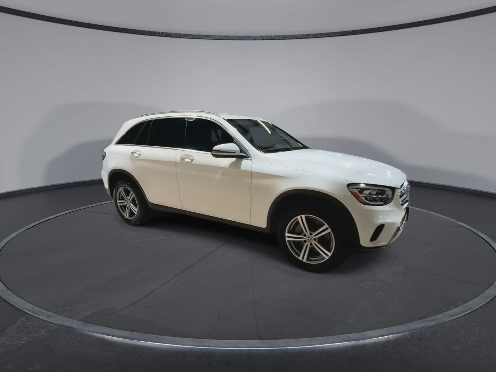 Thumbnail: 2022 Mercedes-Benz GLC - 2