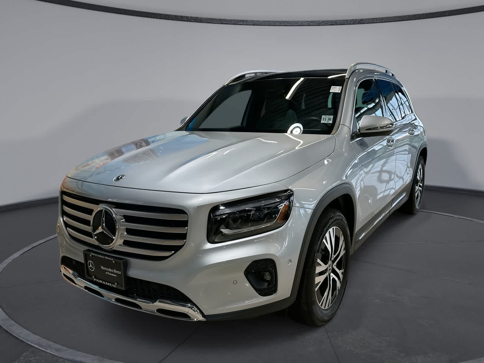 Thumbnail: 2026 Mercedes-Benz GLB - 1