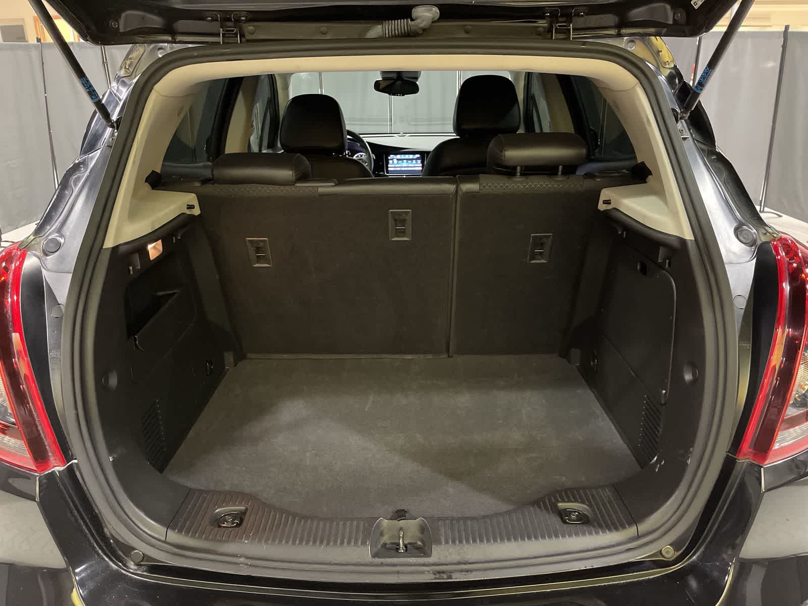 Thumbnail: 2017 Buick Encore - 31