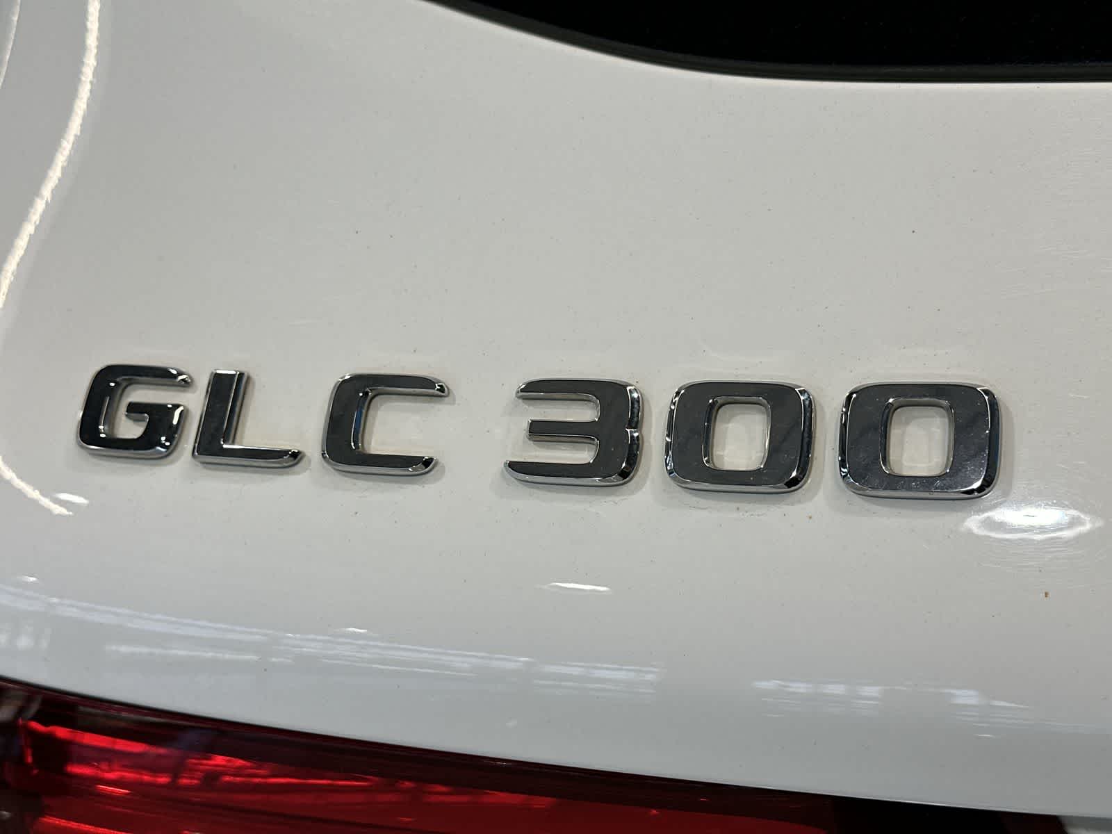 Thumbnail: 2017 Mercedes-Benz GLC - 19
