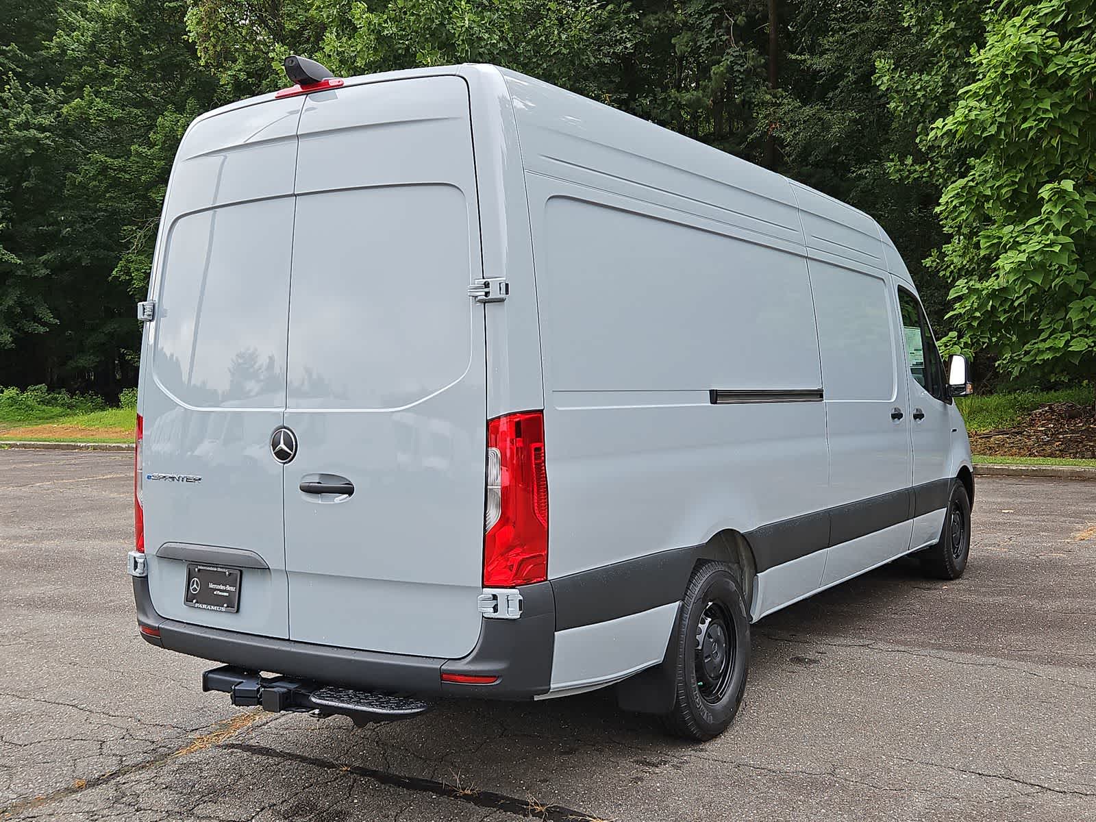 Thumbnail: 2024 Mercedes-Benz eSprinter - 15