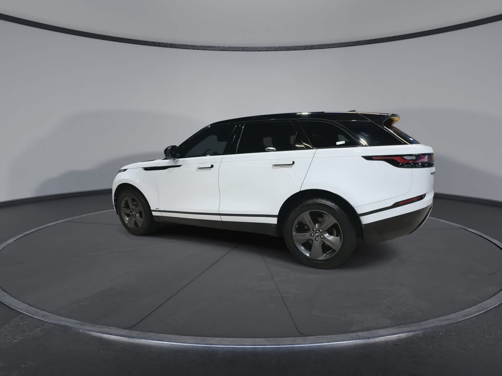 Thumbnail: 2021 Land Rover Range Rover Velar - 8