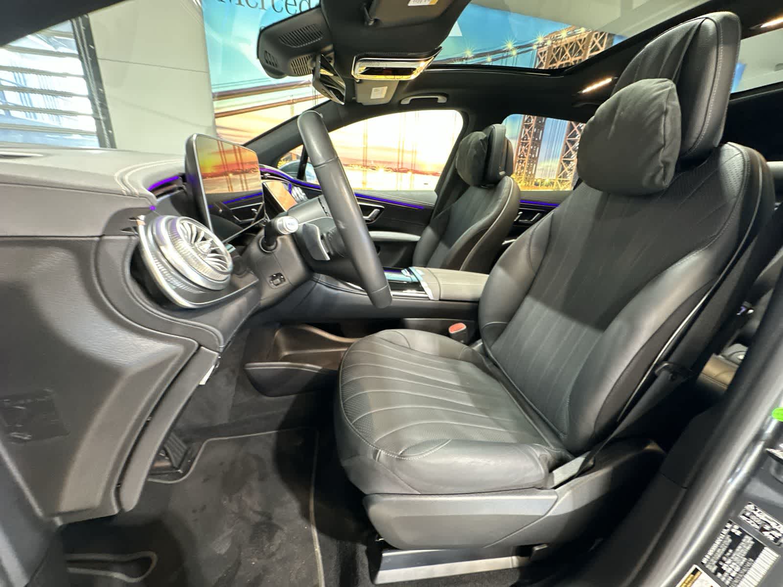 Thumbnail: 2023 Mercedes-Benz EQS - 22