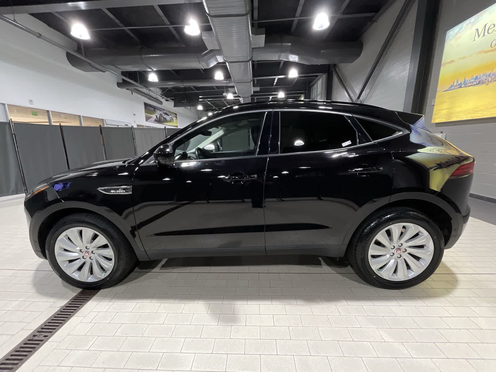 Thumbnail: 2020 Jaguar E-Pace - 15