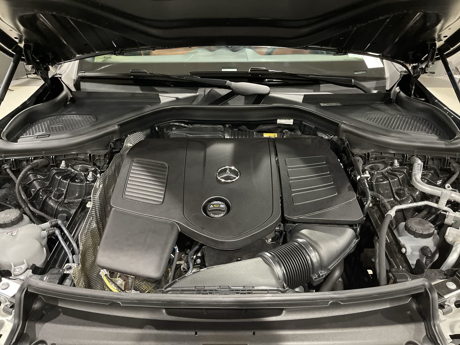 Thumbnail: 2025 Mercedes-Benz GLC - 21