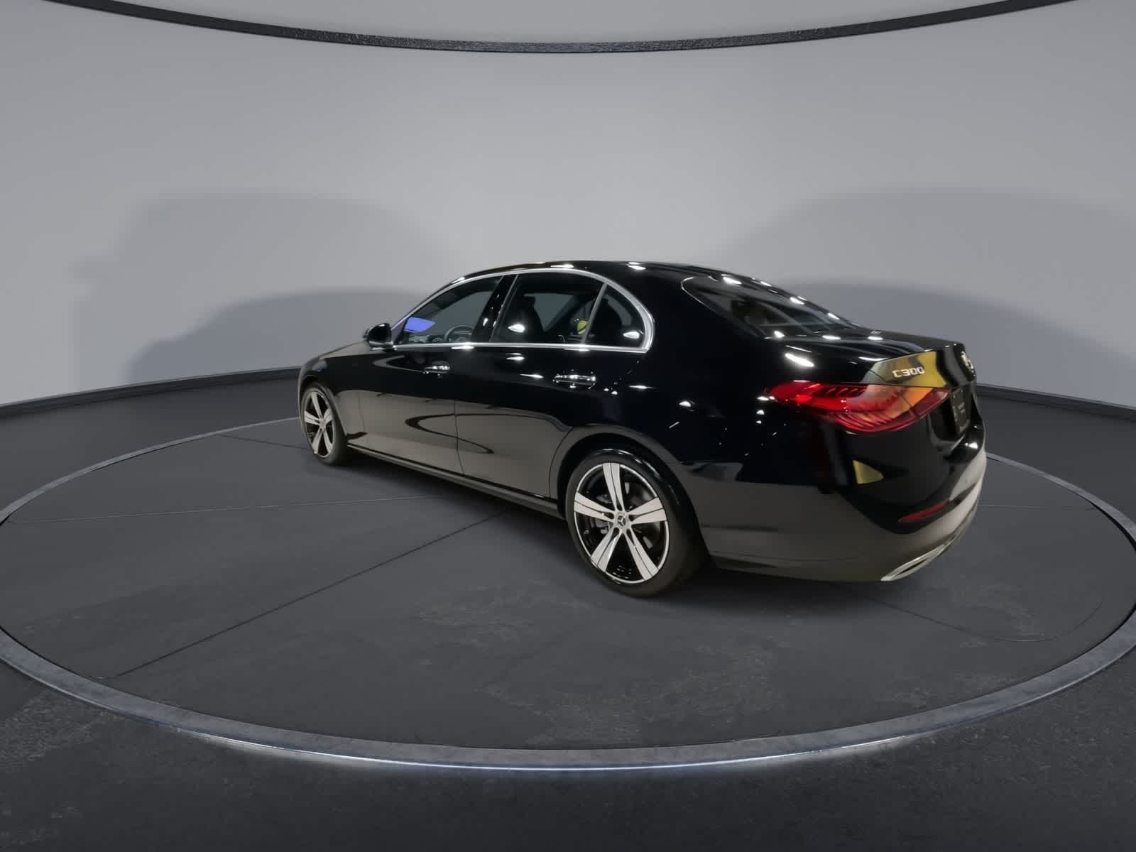 Thumbnail: 2025 Mercedes-Benz C-Class - 8