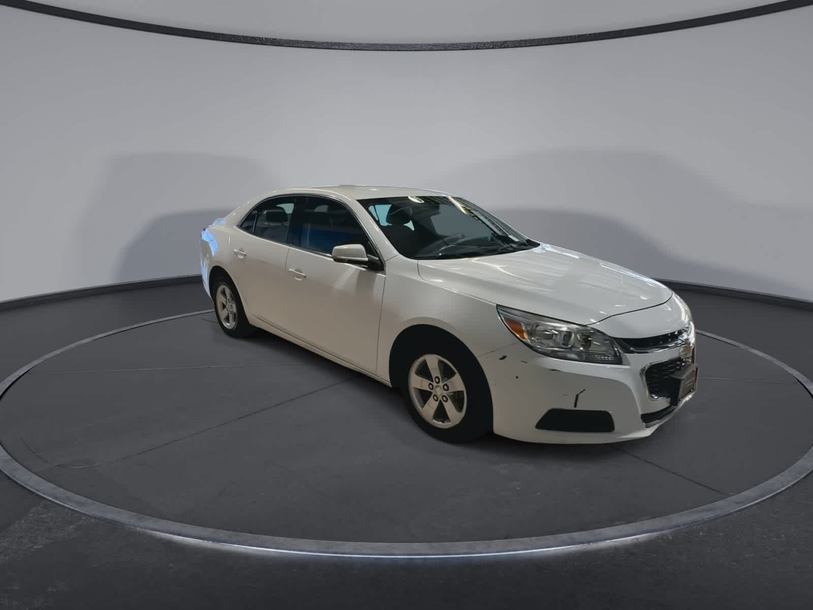 Thumbnail: 2016 Chevrolet Malibu - 2