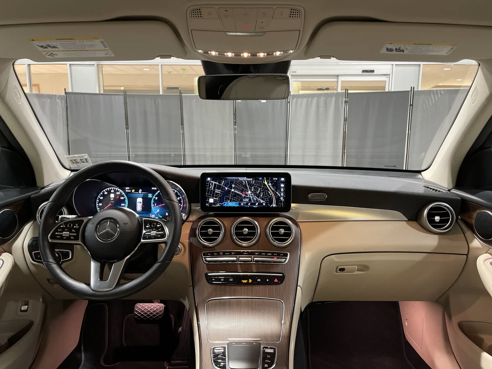 Thumbnail: 2022 Mercedes-Benz GLC - 22