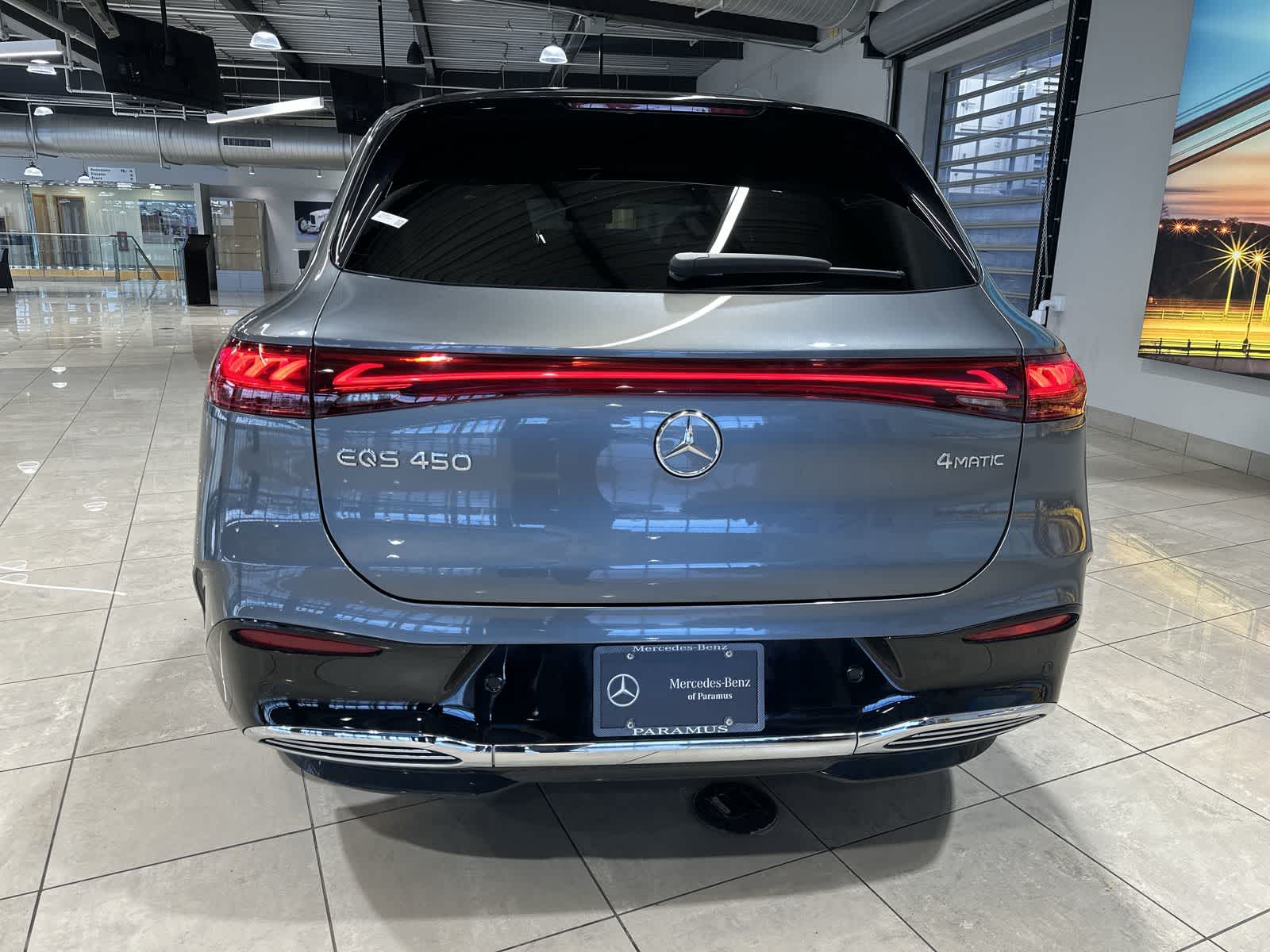 Thumbnail: 2023 Mercedes-Benz EQS - 17