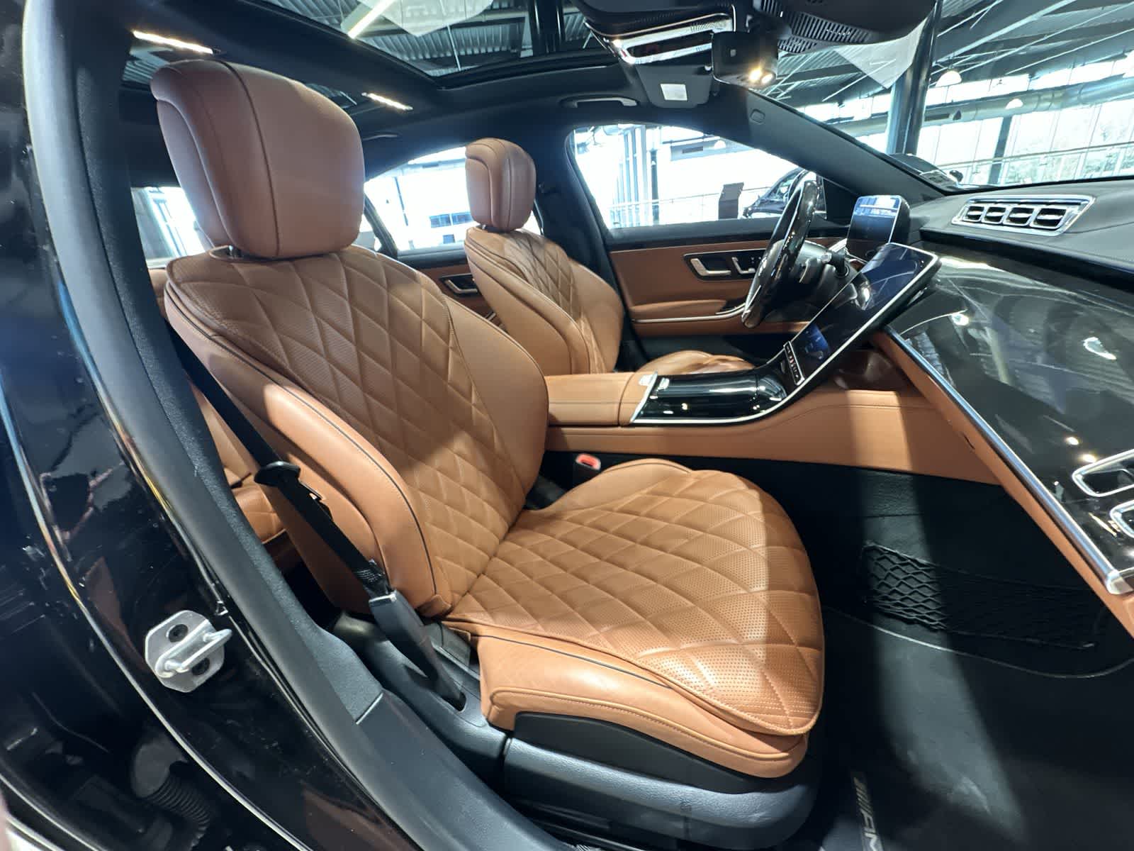 Thumbnail: 2023 Mercedes-Benz S-Class - 26