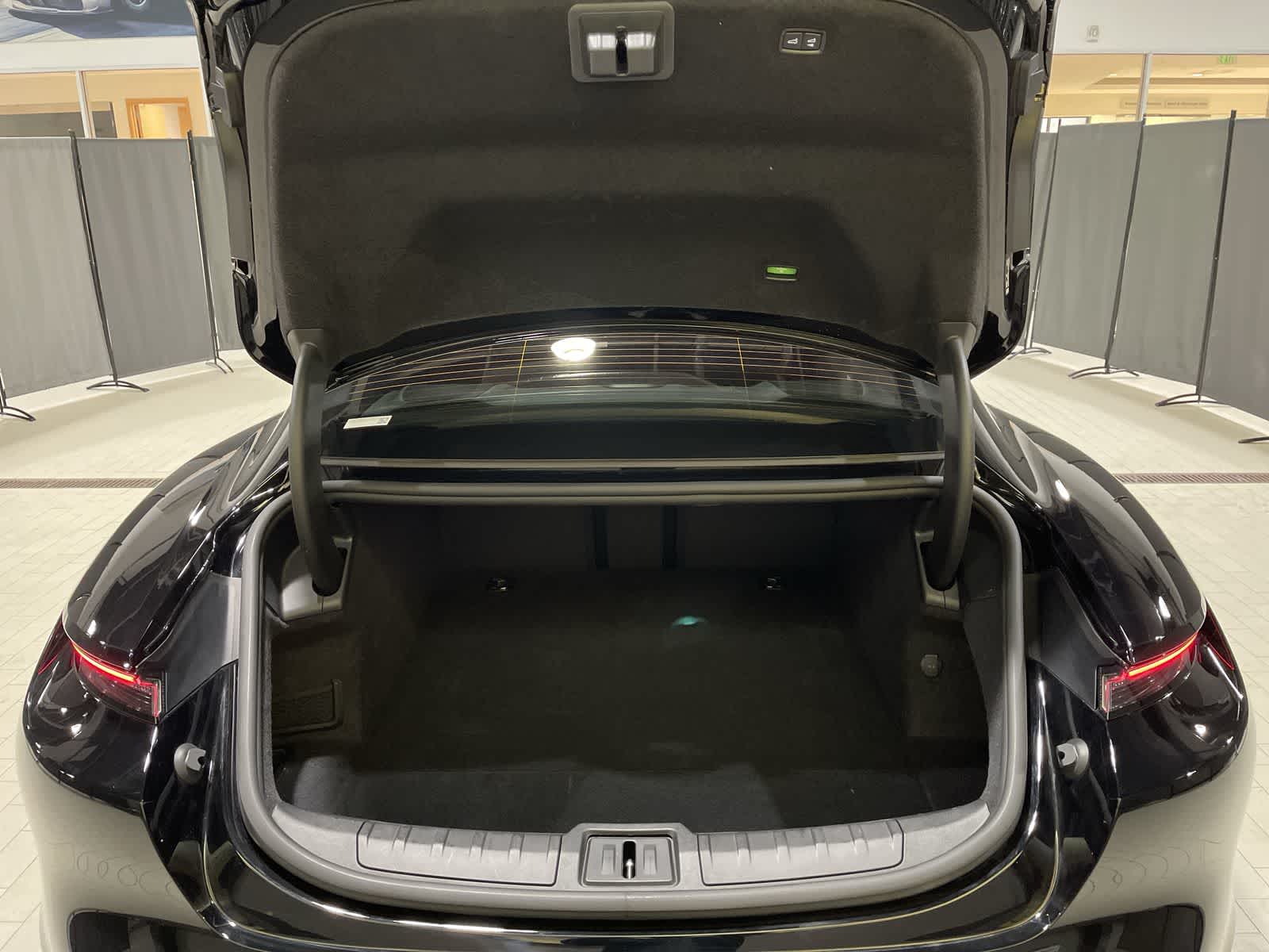 Thumbnail: 2023 Porsche Taycan - 31