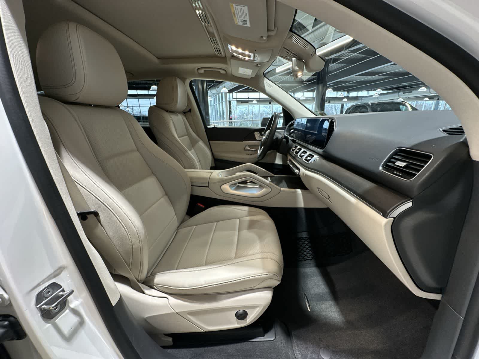 Thumbnail: 2020 Mercedes-Benz GLE - 26