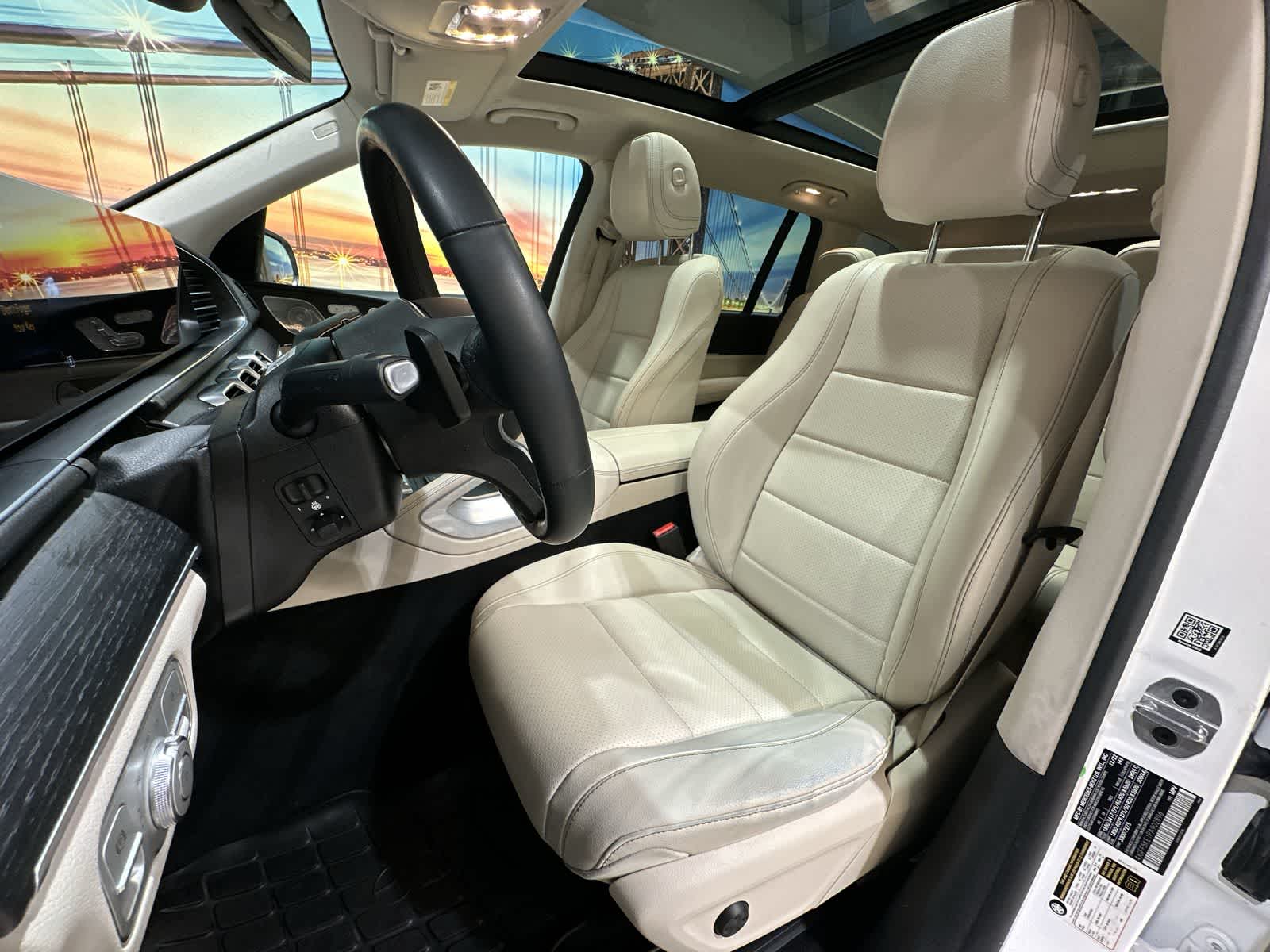 Thumbnail: 2023 Mercedes-Benz GLS - 23