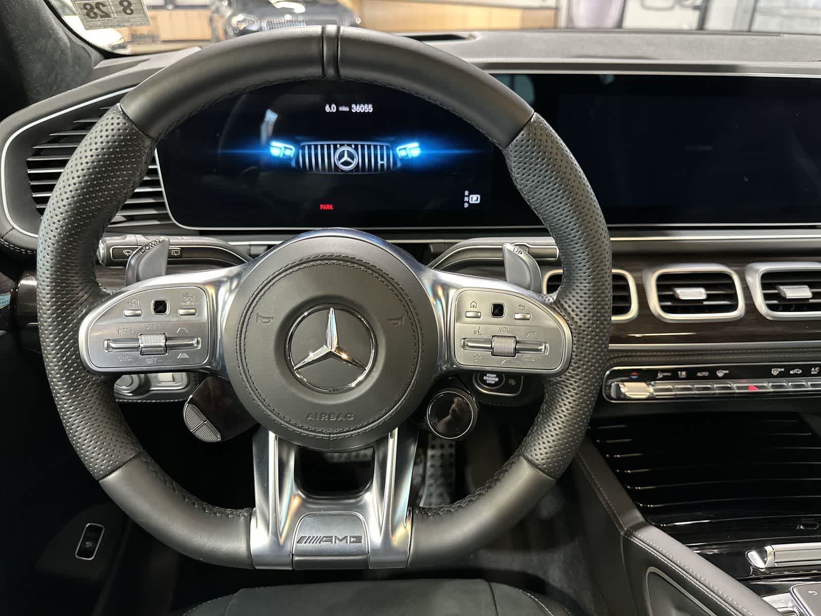 Thumbnail: 2023 Mercedes-Benz GL-Class - 27