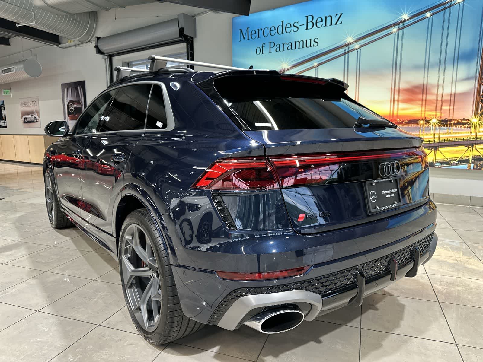 Thumbnail: 2025 Audi RS Q8 - 16