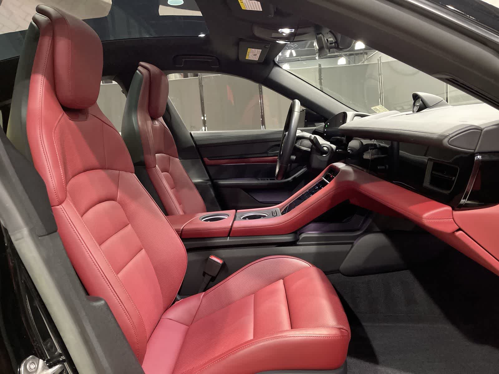 Thumbnail: 2023 Porsche Taycan - 26