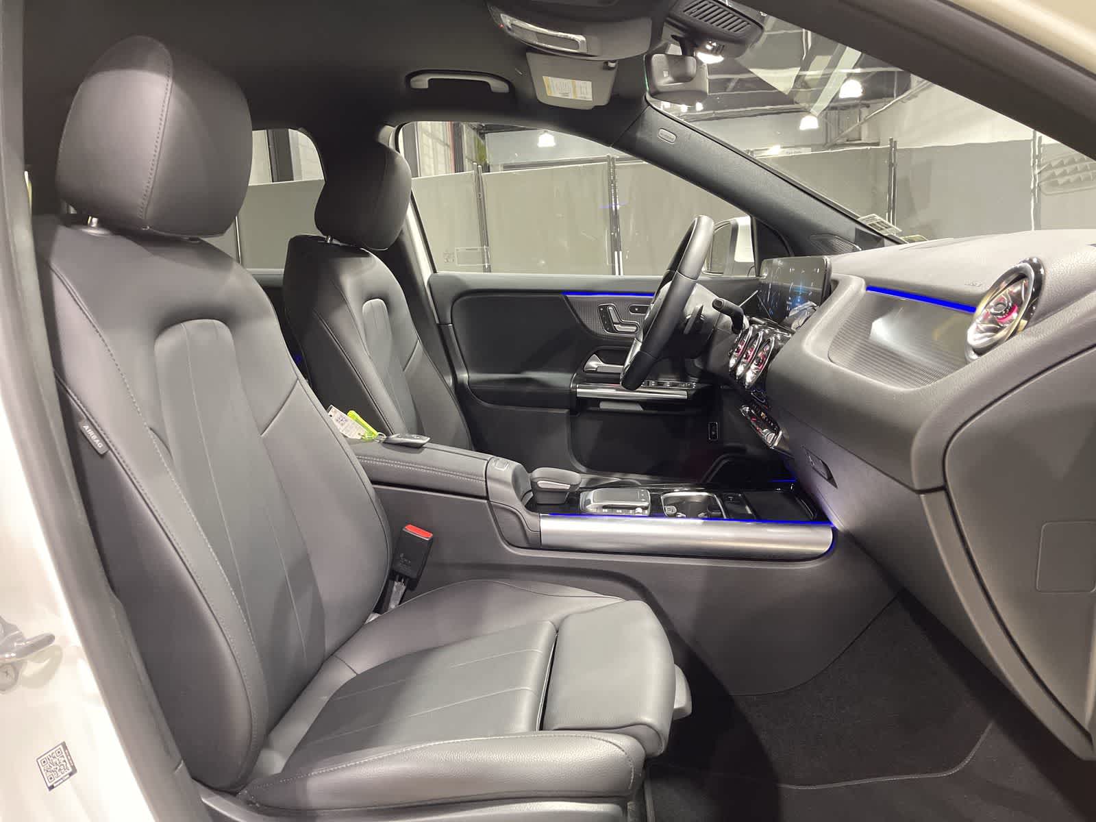 Thumbnail: 2023 Mercedes-Benz GLA - 26