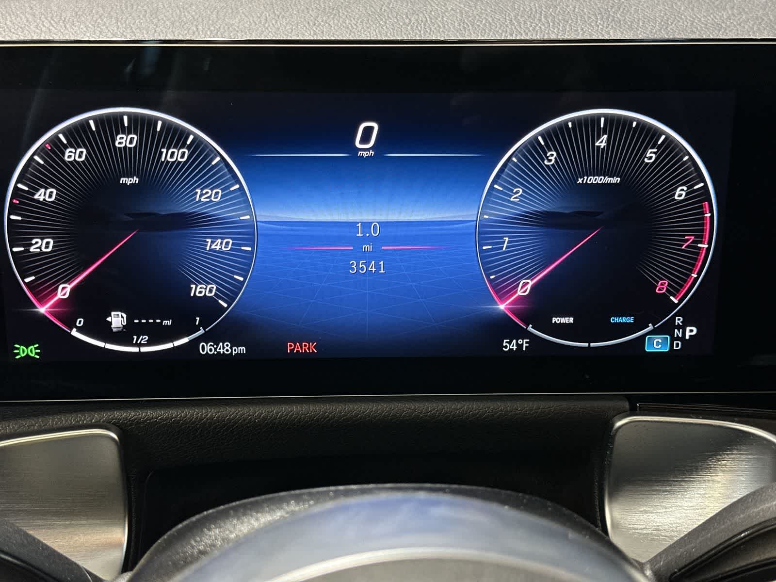 Thumbnail: 2025 Mercedes-Benz GLB - 18