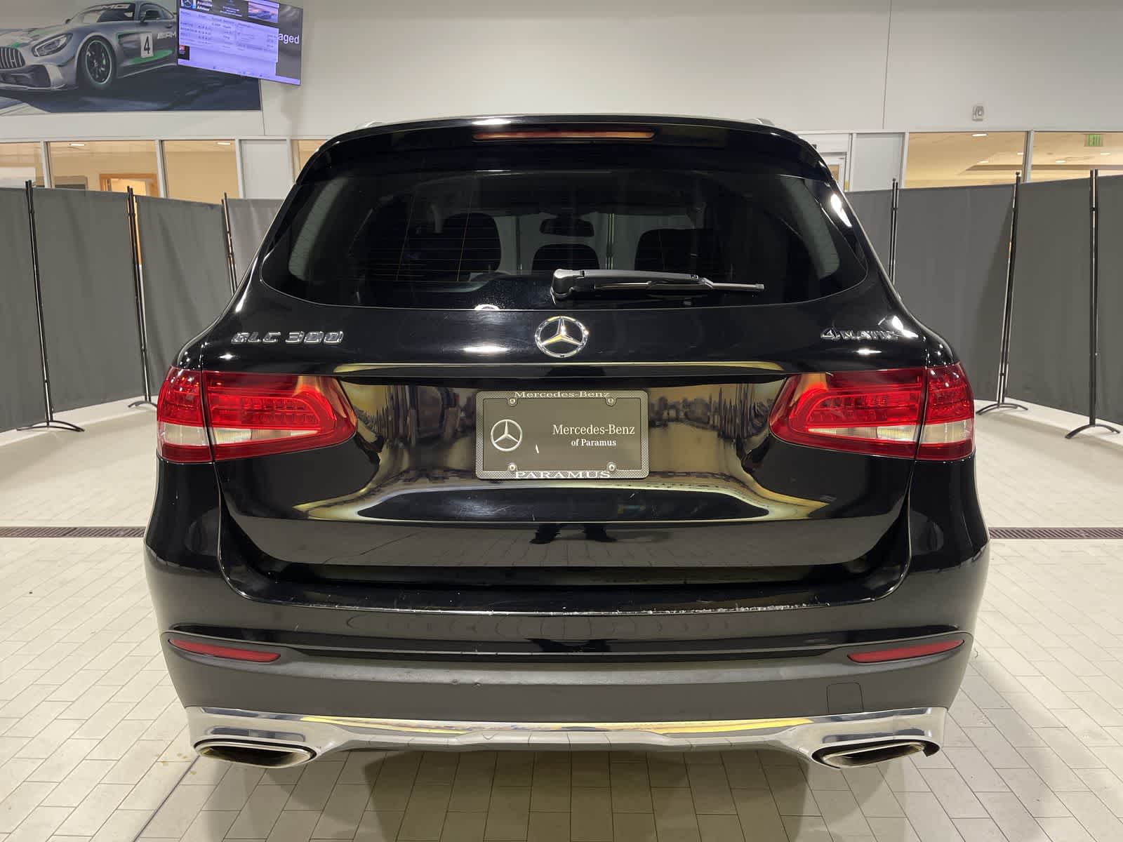 Thumbnail: 2016 Mercedes-Benz GLC - 17