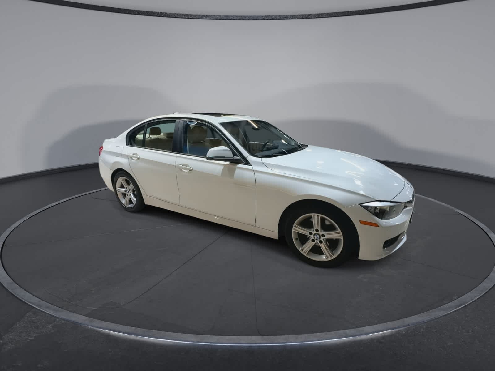 Thumbnail: 2013 BMW 3 Series - 2
