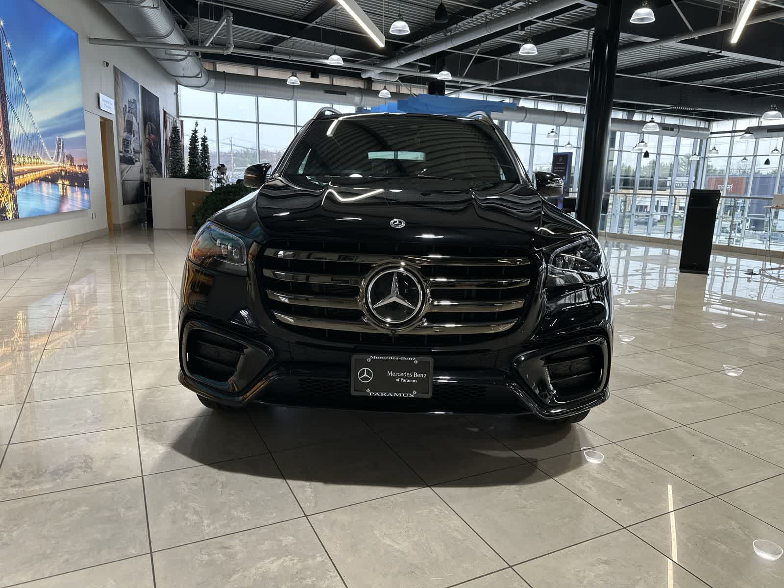 Thumbnail: 2025 Mercedes-Benz GLS - 18