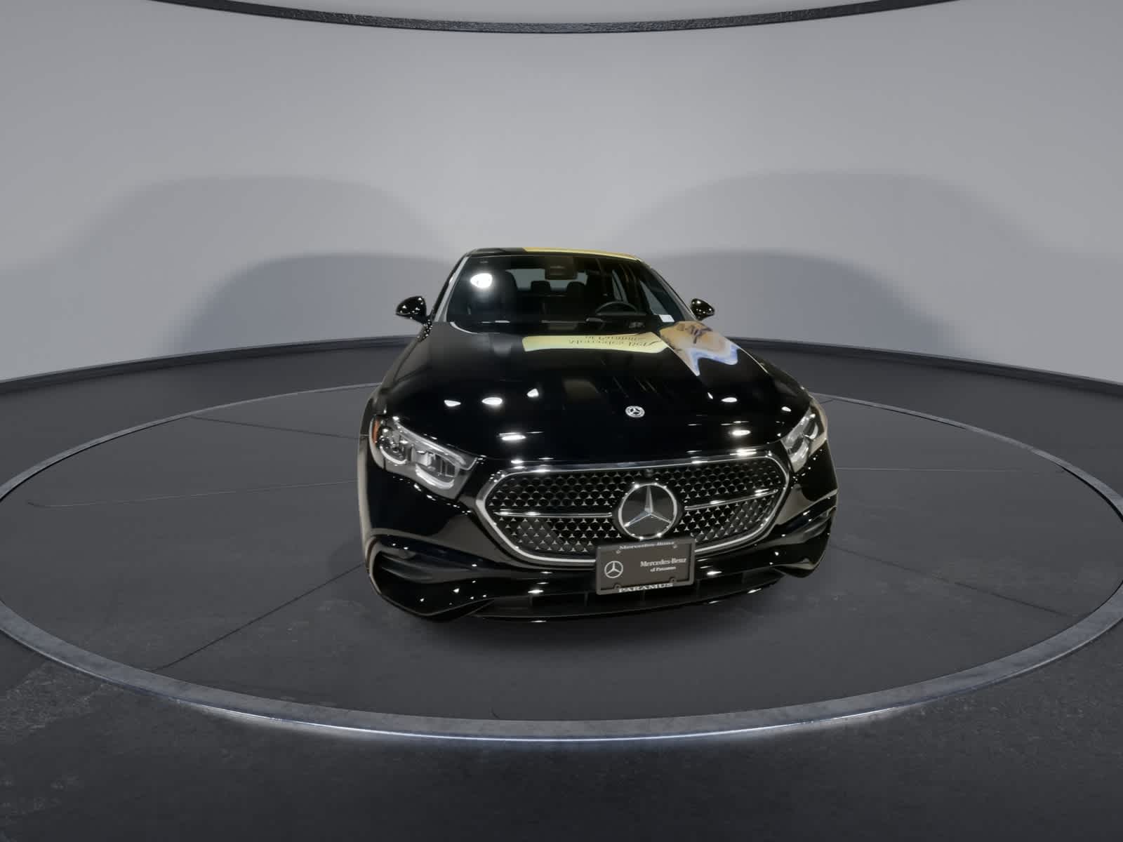 Thumbnail: 2025 Mercedes-Benz E-Class - 4