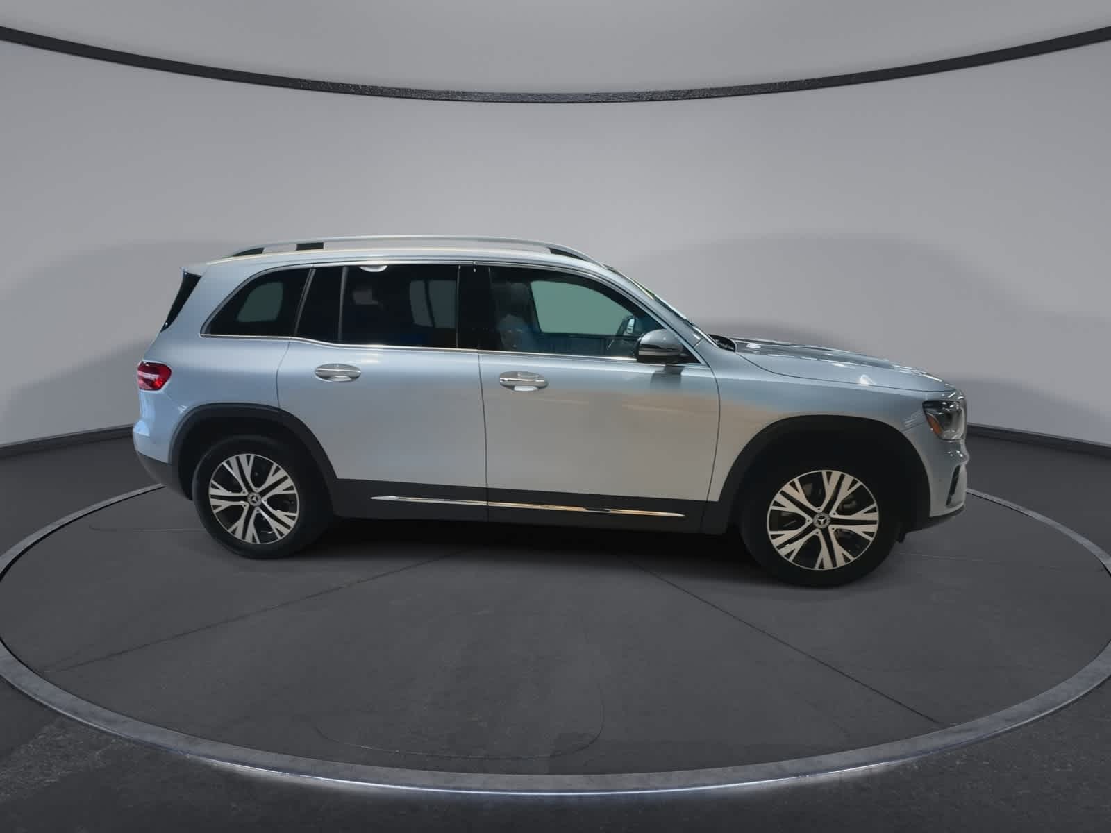 Thumbnail: 2026 Mercedes-Benz GLB - 13