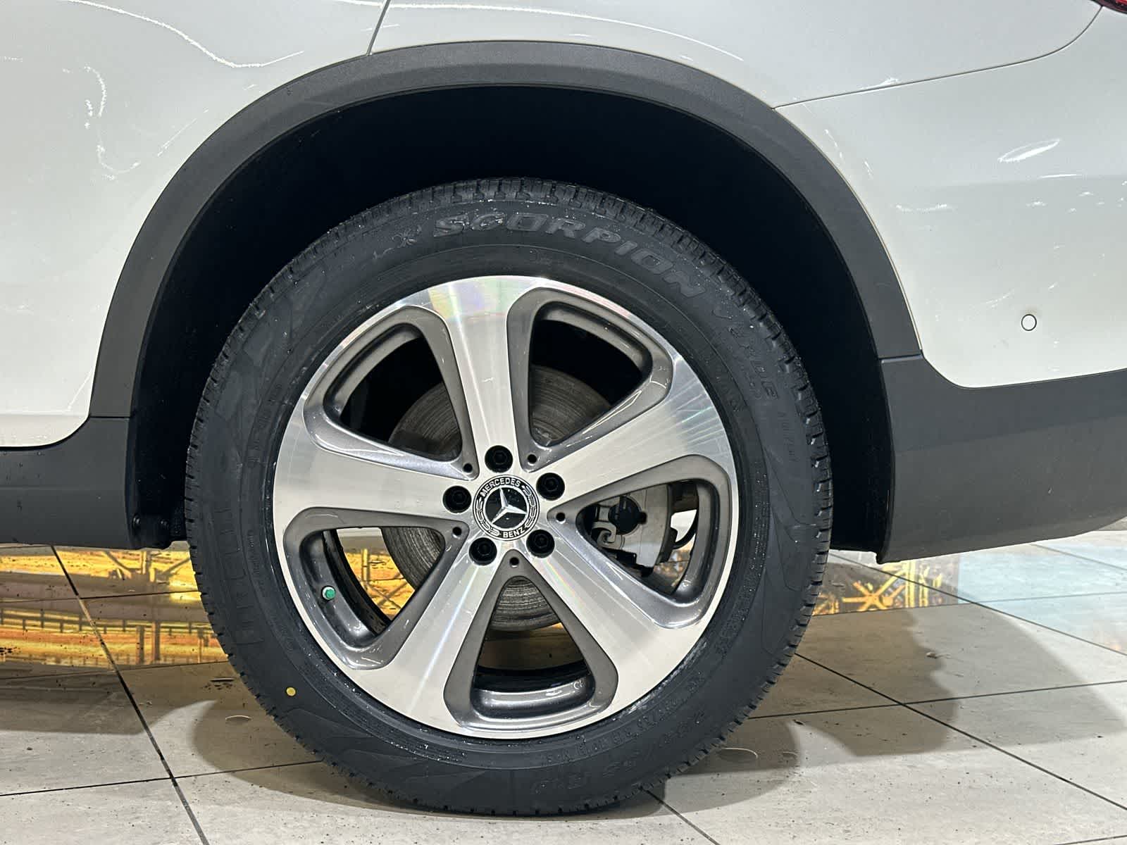 Thumbnail: 2022 Mercedes-Benz GLC - 20