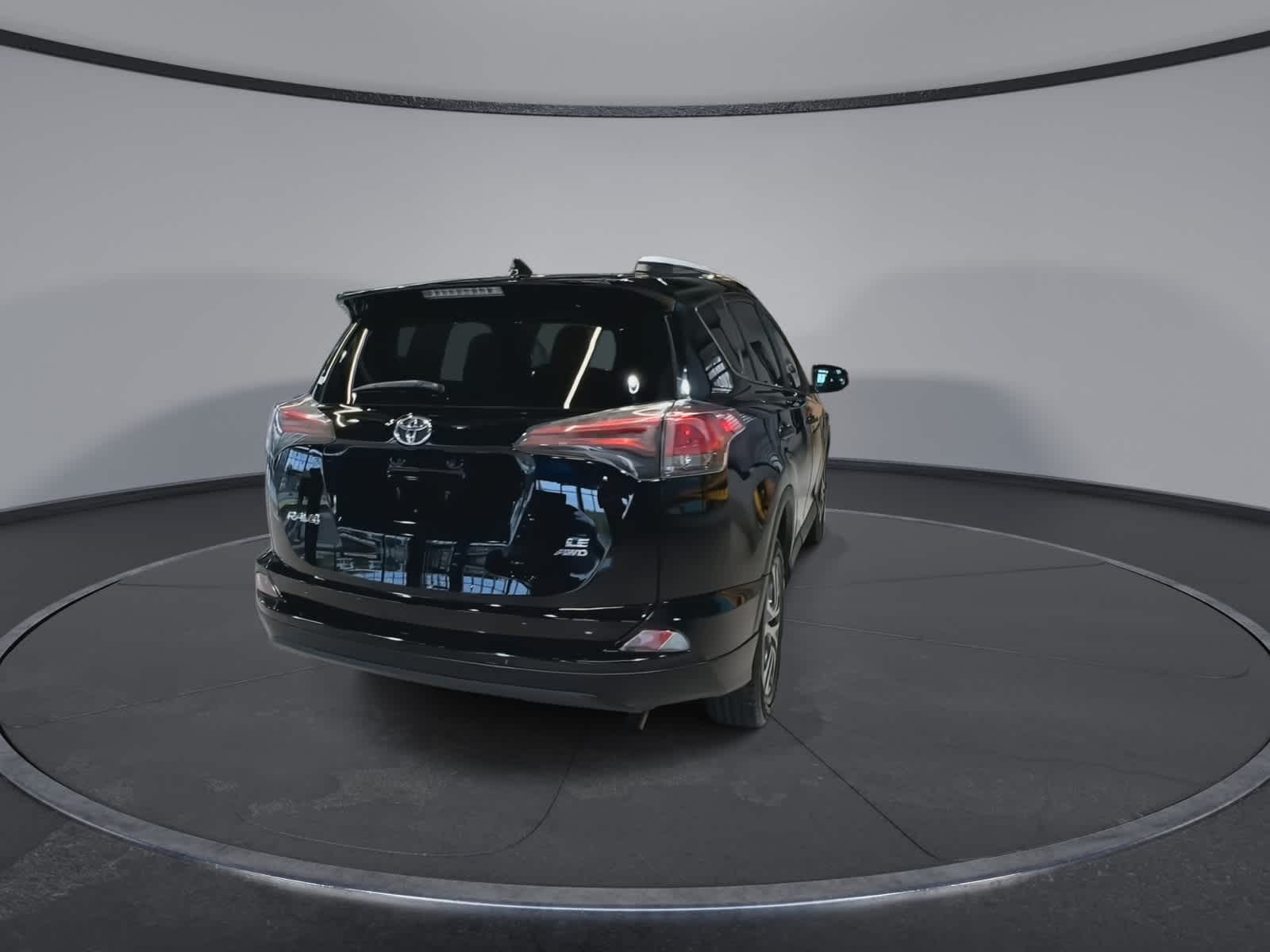 Thumbnail: 2016 Toyota RAV4 - 12