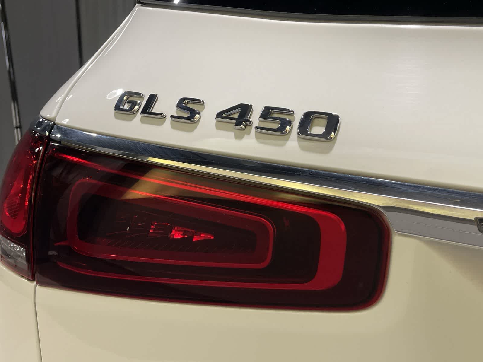 Thumbnail: 2023 Mercedes-Benz GLS - 19