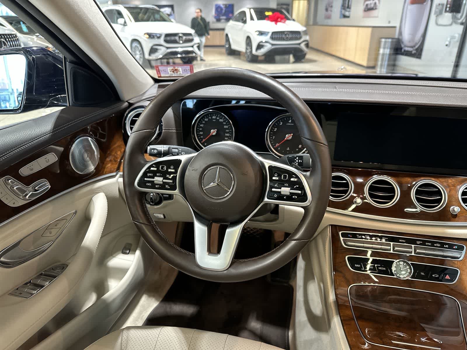 Thumbnail: 2019 Mercedes-Benz E-Class - 27