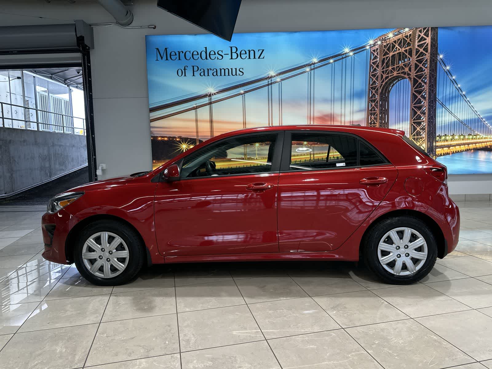 Thumbnail: 2022 Kia Rio - 15