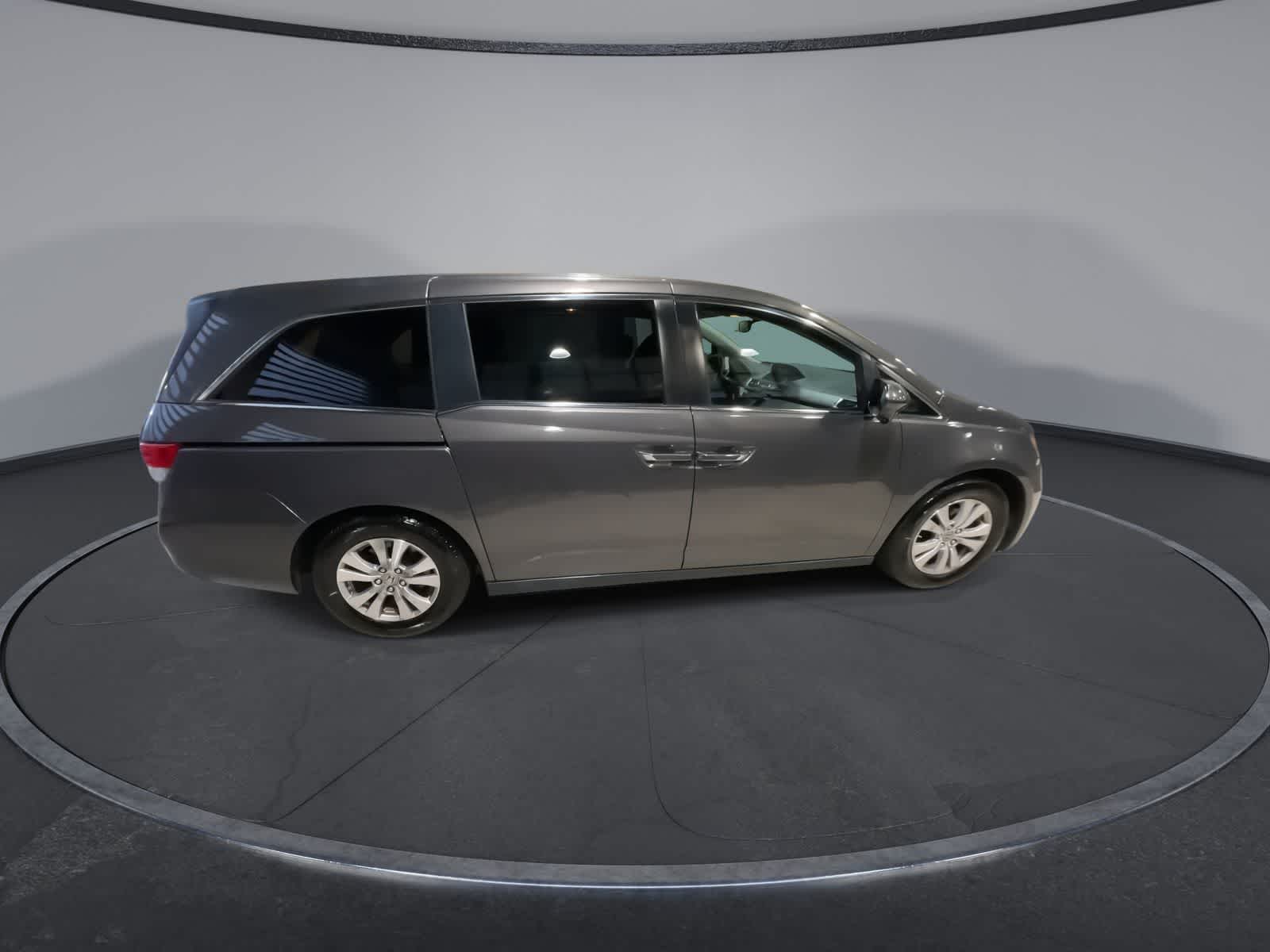 Thumbnail: 2015 Honda Odyssey - 13