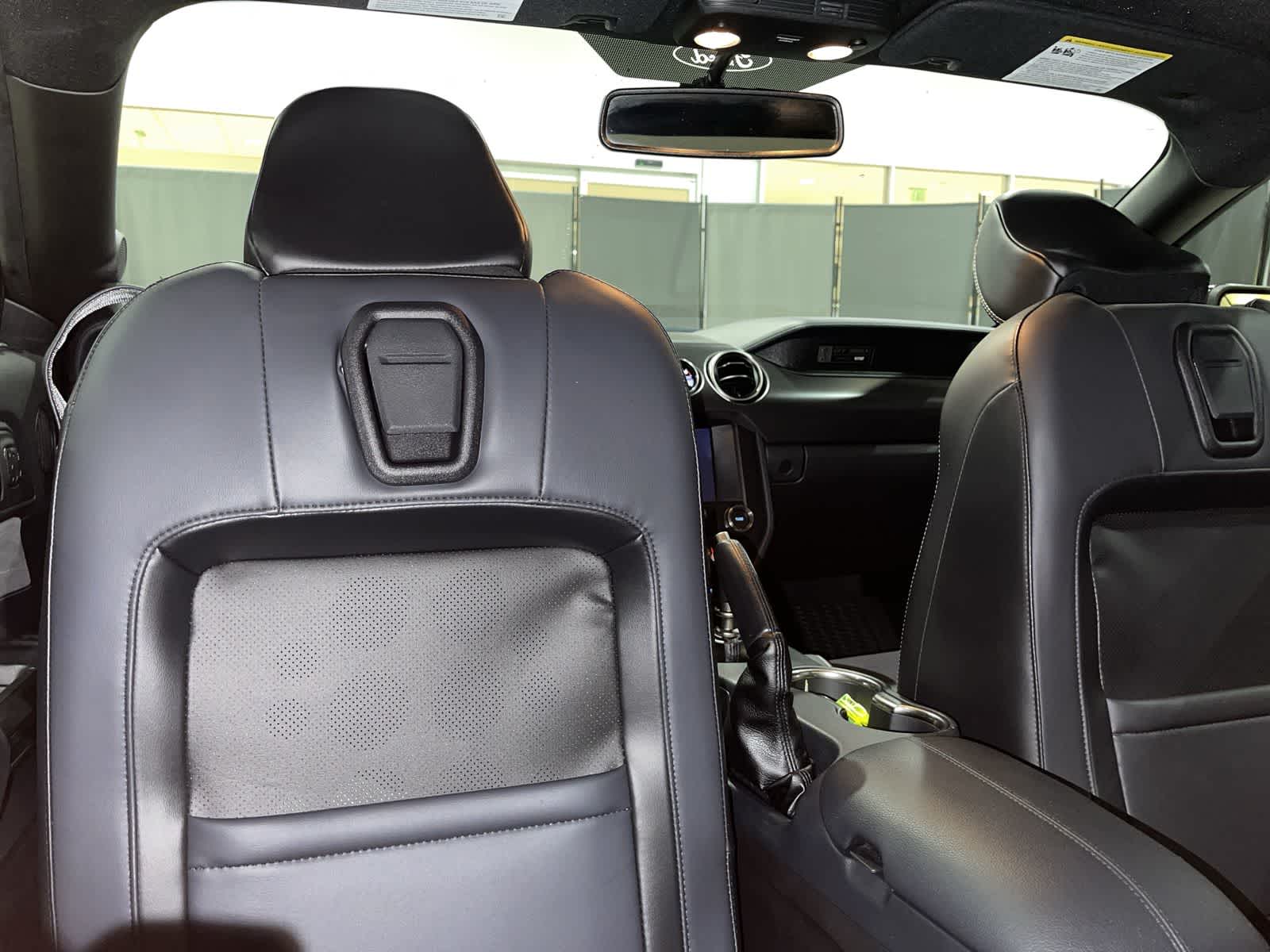 Thumbnail: 2019 Ford Econoline - 24