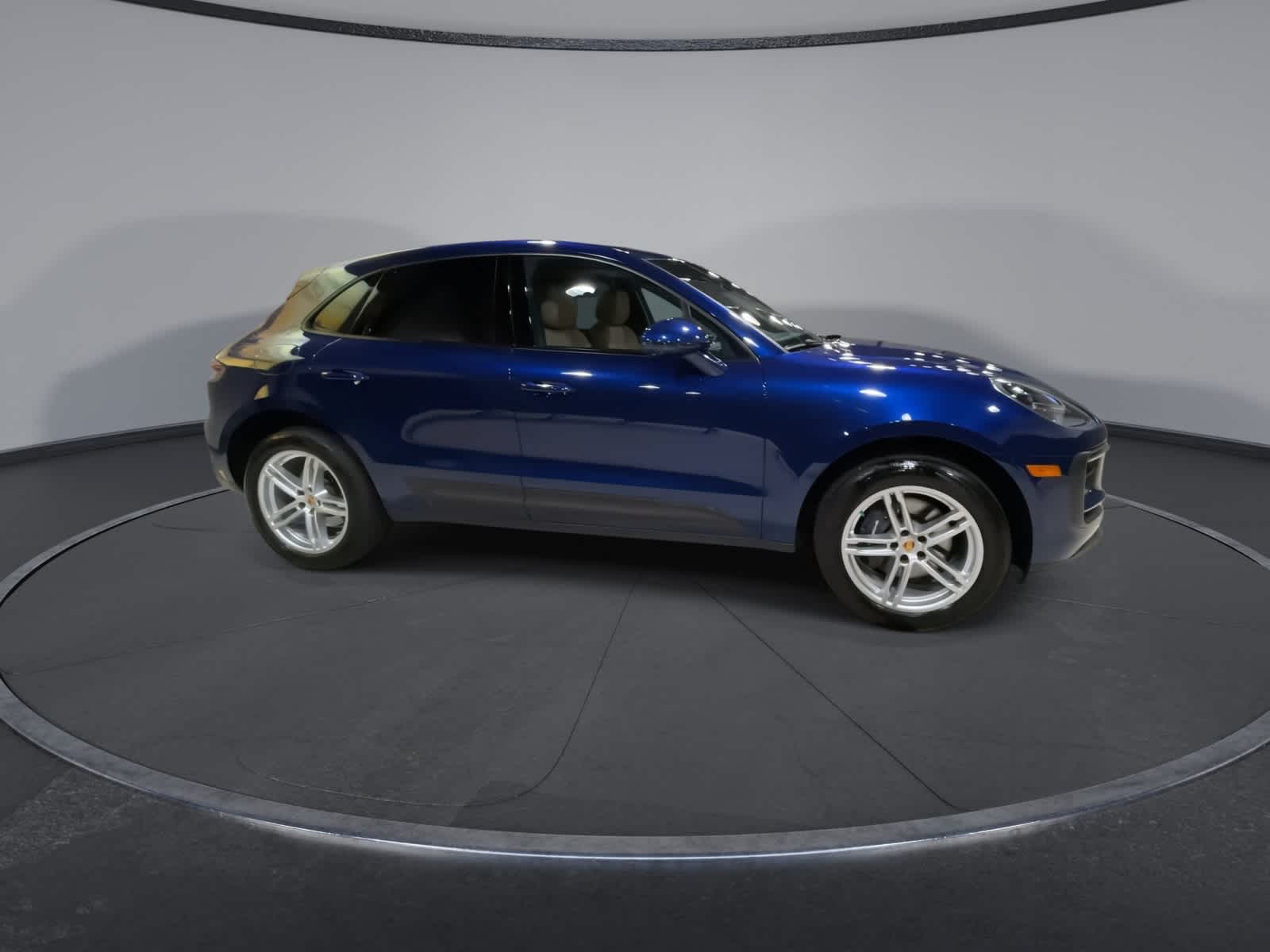 Thumbnail: 2024 Porsche Macan - 13
