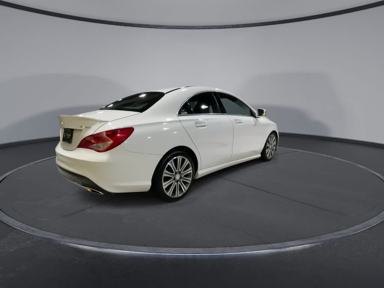 Thumbnail: 2017 Mercedes-Benz CLA - 10