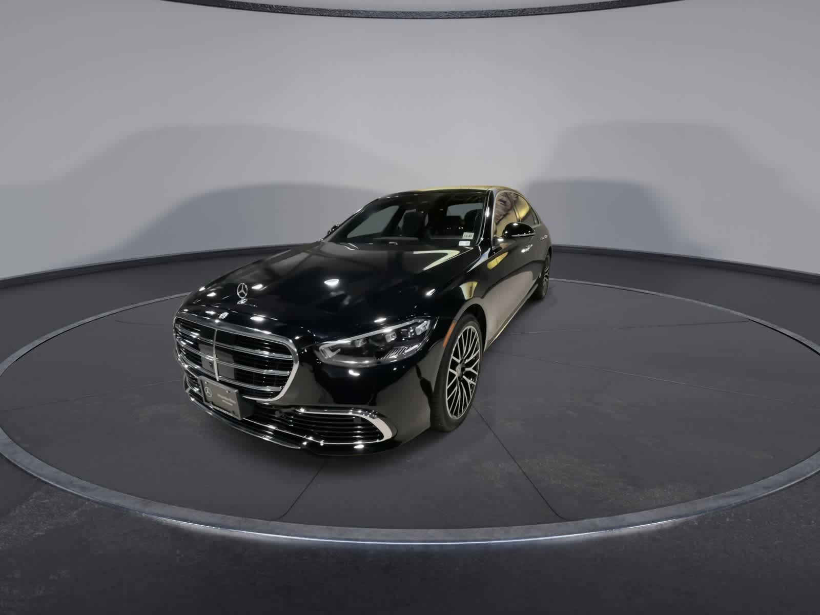 Thumbnail: 2023 Mercedes-Benz S-Class - 5