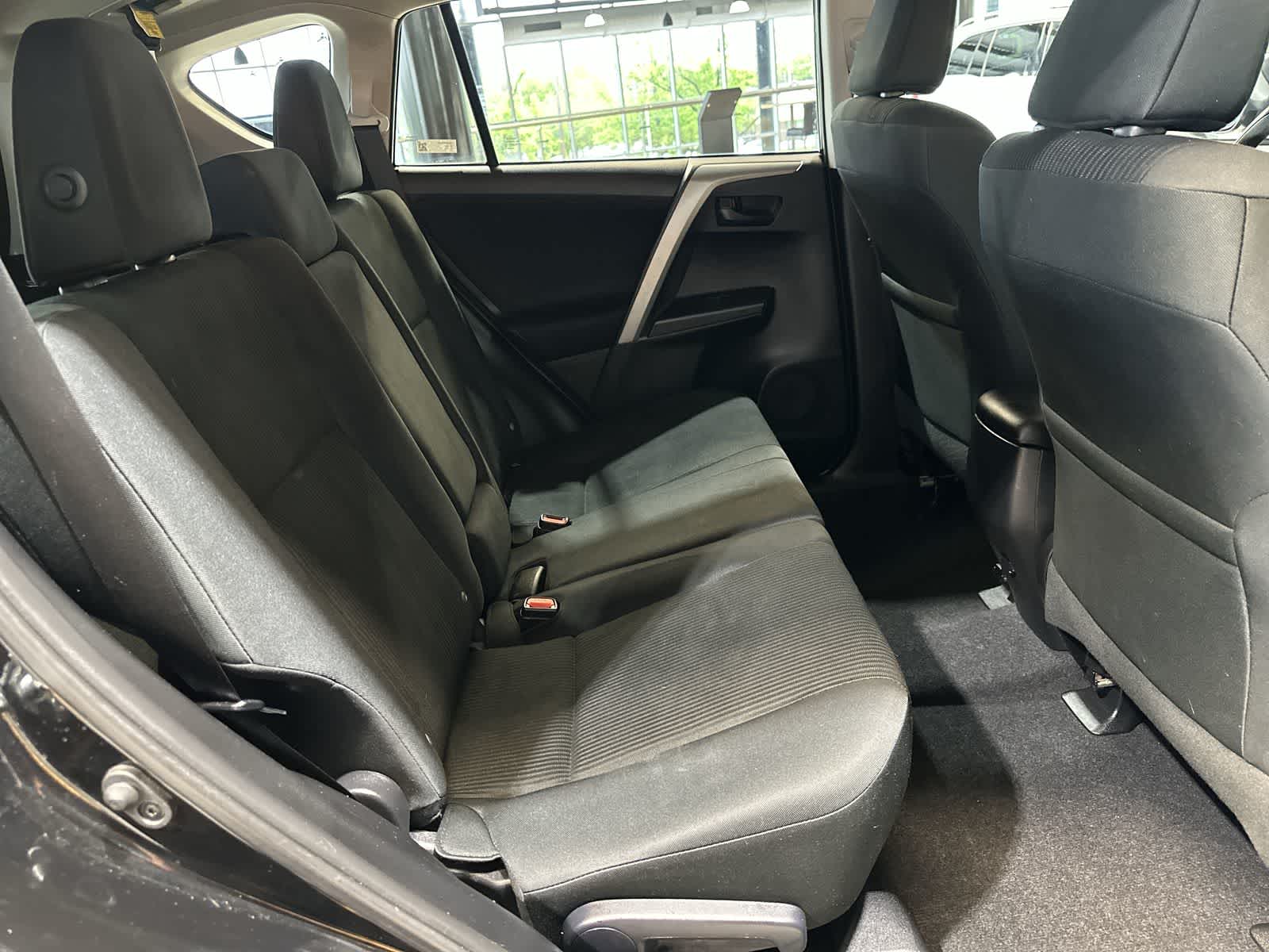 Thumbnail: 2016 Toyota RAV4 - 25